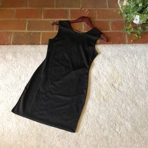 NWT - Ciara black Body-con dress w/ cutout on back
